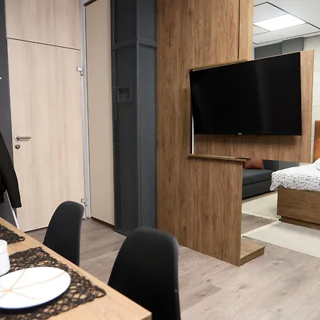 Brent Collection - In Center 3*