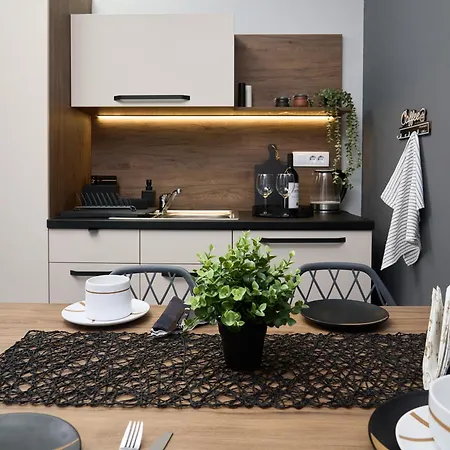 Brent Collection - In Center Aparthotel Novi Sad