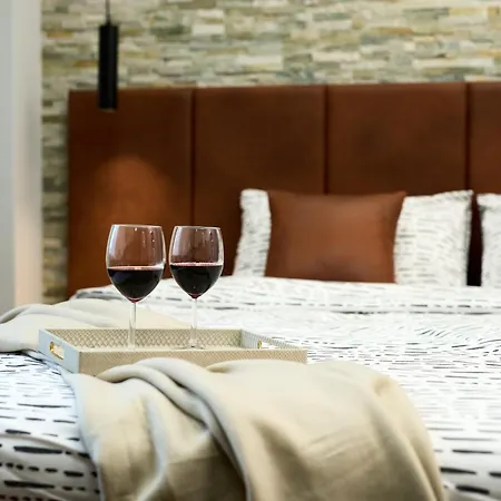 Aparthotel Brent Collection - In Center Novi Sad